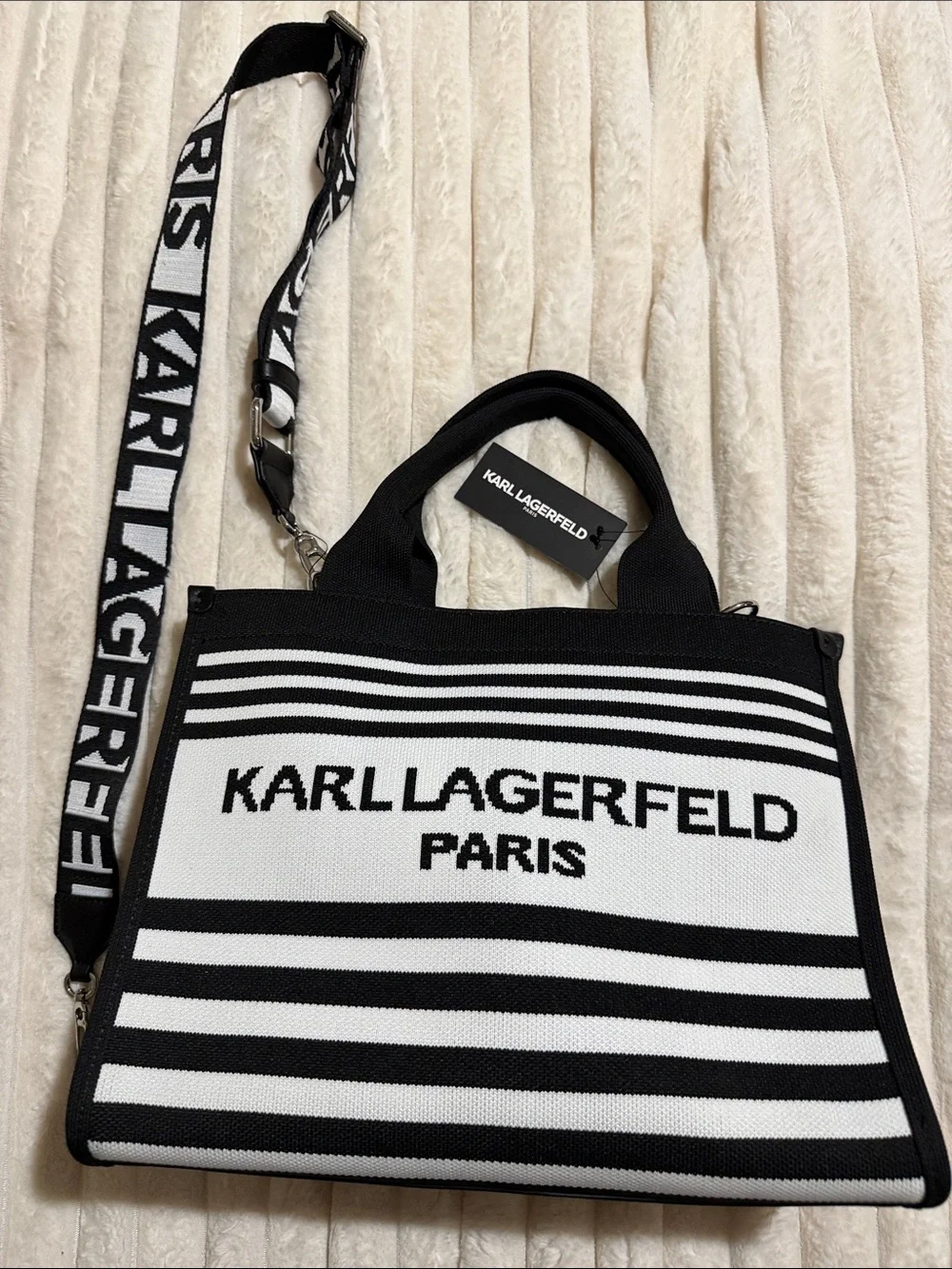 Karl Lagerfeld chic black